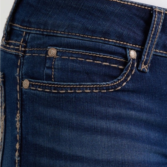 Wrangler Women’s Retro Mae Bootcut Jeans Mid-Rise Dark Wash Sz 1/2 x 34 NWT - Picture 5 of 11